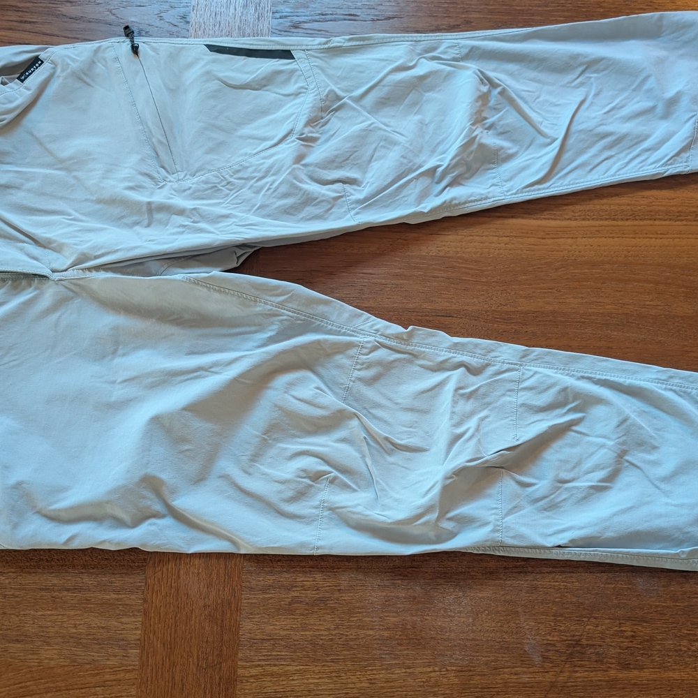 Burton Men's Light Gray Cargo Pants